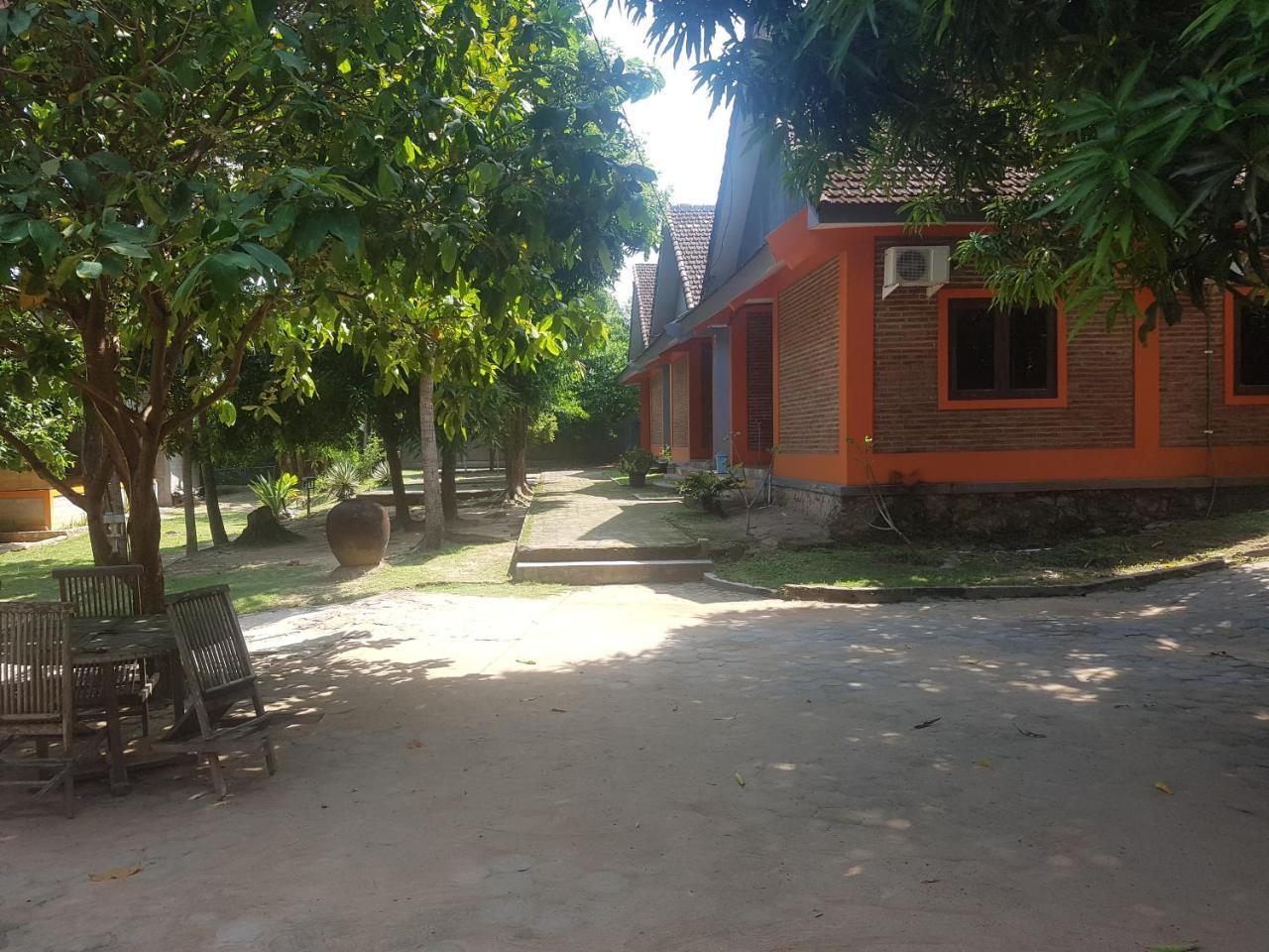קרימונג'אווה Mangrove Inn מראה חיצוני תמונה